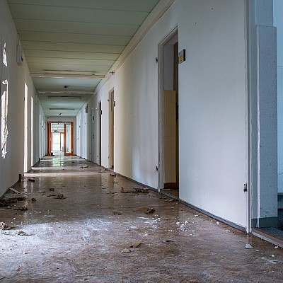 Bild zu Innenausbau, verdeutlicht das Serviceangebot.